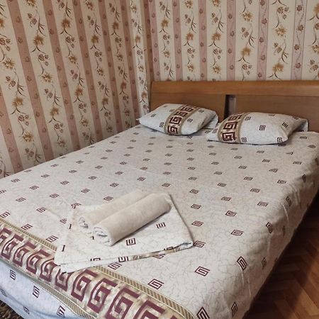 X.Ata 3 Apartment Almaty Bagian luar foto