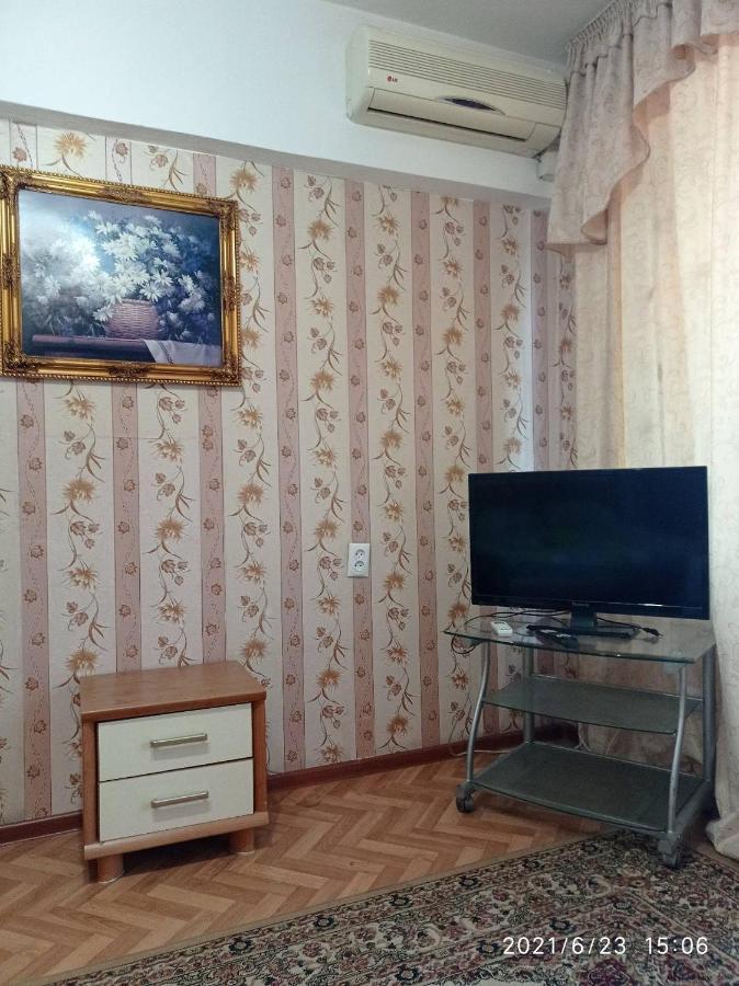 X.Ata 3 Apartment Almaty Bagian luar foto